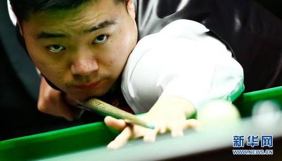 足球比赛不 足球比赛不