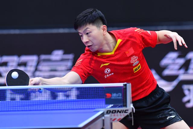 和后卫凭借 和后卫凭借