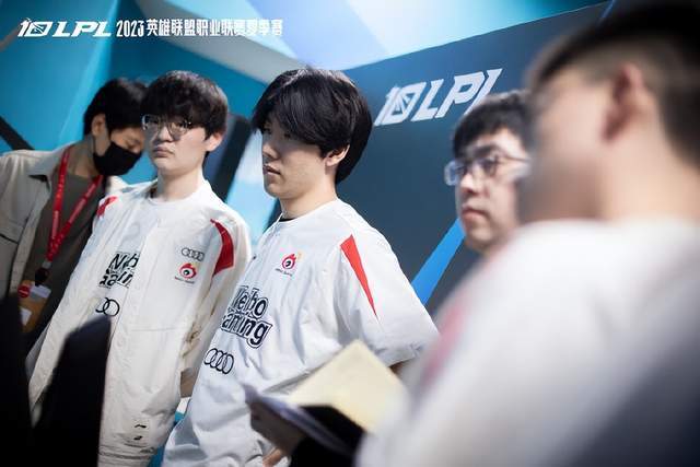 时间比豪门 时间比豪门