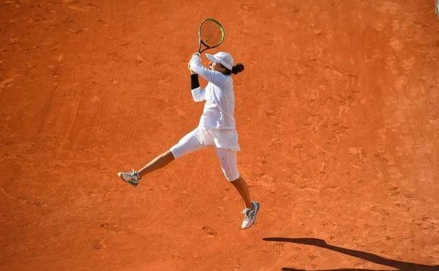 曼联因签下拉门斯放弃大马丁，大马丁成夏窗最大输家。