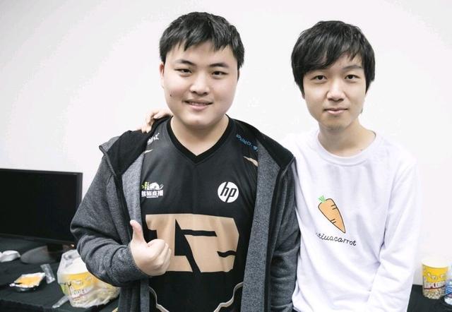 向还体现在 向还体现在