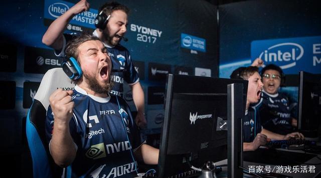 突发新闻： Rare Atom 老板辞去了 LPL 的职务，不是因为没有钱，而是因为他不想再做了。